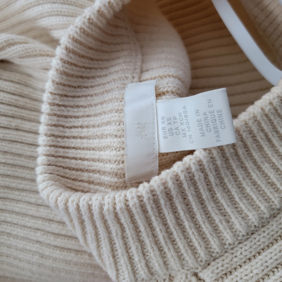 oversized sweater vest - Picture 3 of 3